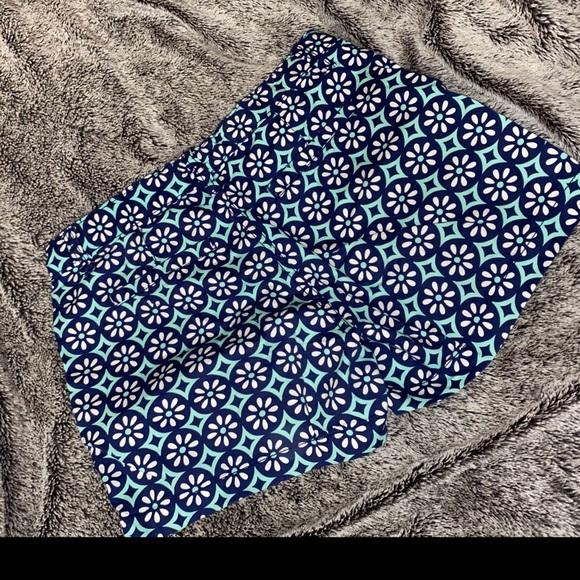 Short - Picture 3 of 3